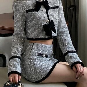 Elegant Black and Silver Women's Skirt set